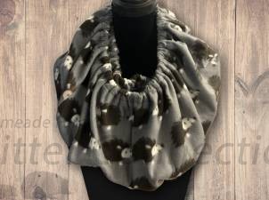 Bonding Cuddle Collar Scarf